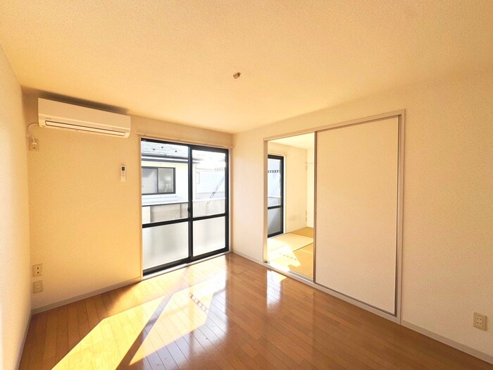 物件内観写真8　(居室)