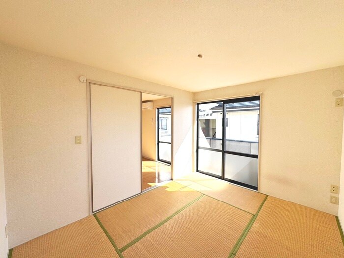 物件内観写真10　(居室)