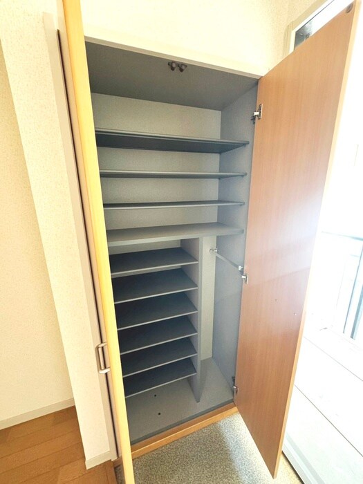 物件内観写真19　(靴箱)