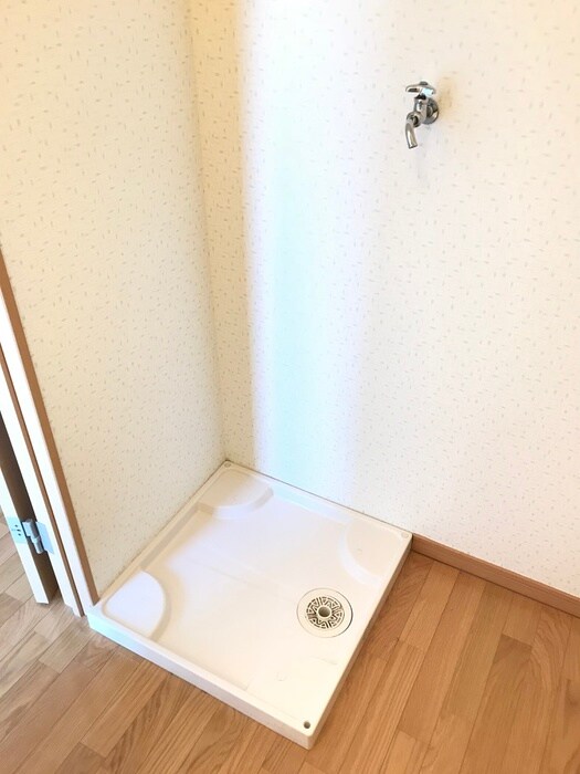 物件内観写真19　(洗濯機置場)