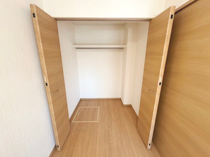 物件内観写真11　(収納)