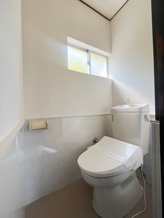 物件内観写真13　(トイレ)
