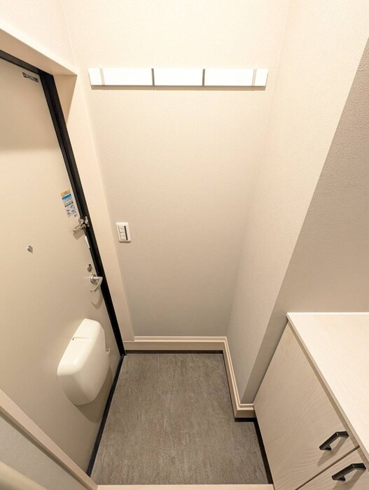 物件内観写真17　(玄関)