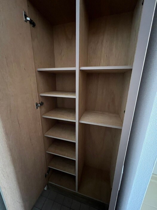 物件内観写真12　(靴箱)