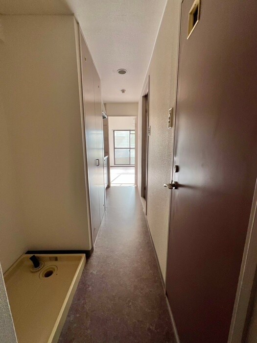 物件内観写真21　(廊下)