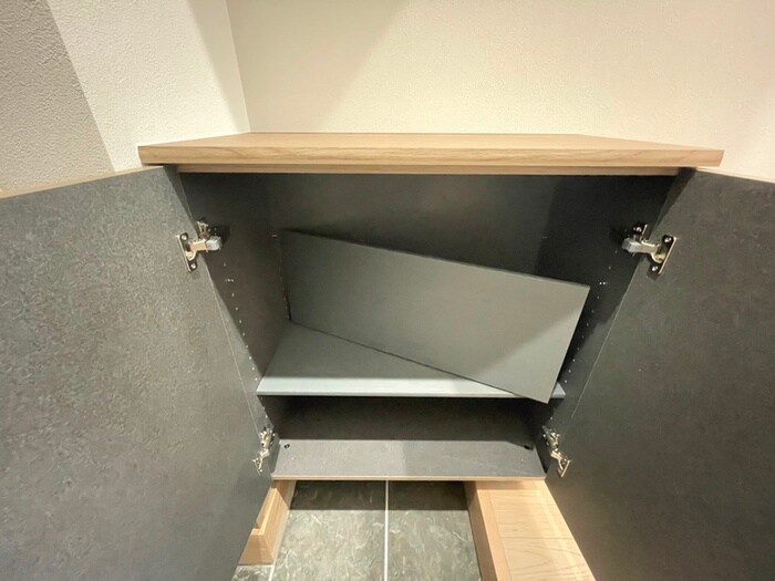 物件内観写真15　(玄関)