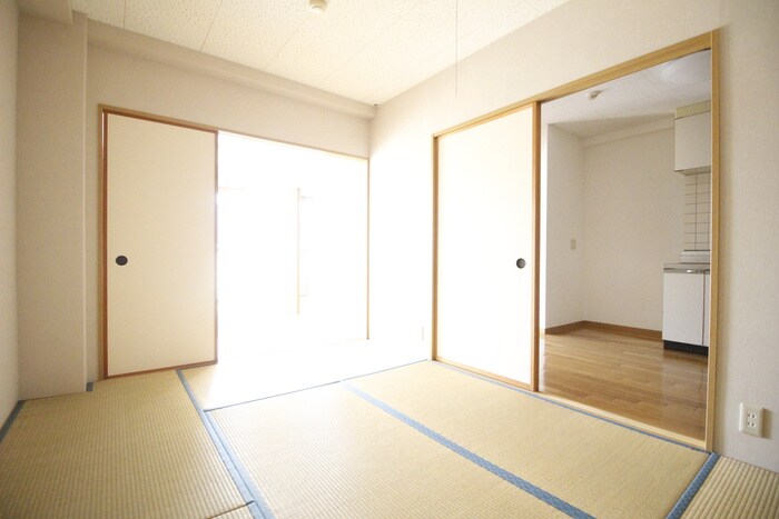 物件内観写真10　(居室)