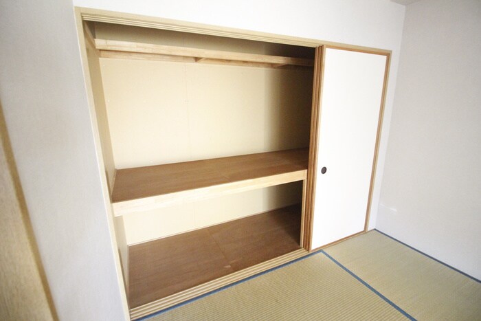物件内観写真18　(収納)