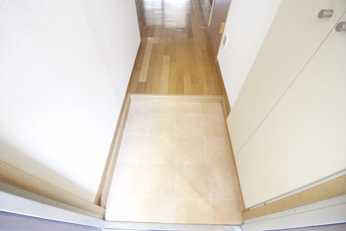 物件内観写真22　(玄関)