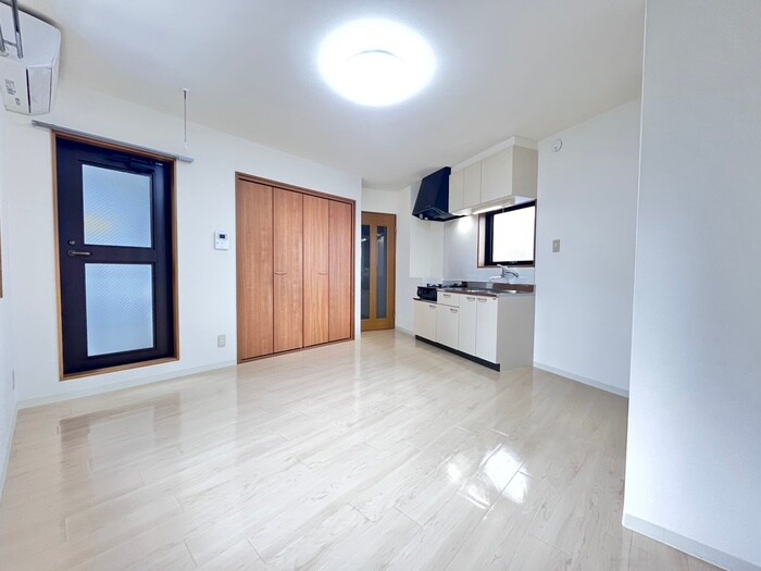 物件内観写真8　(居室)