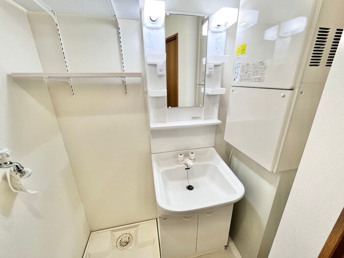 物件内観写真11　(洗面)