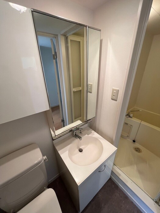 物件内観写真11　(洗面)