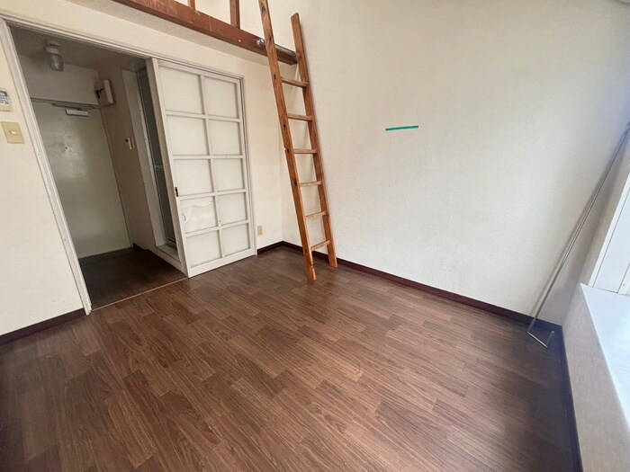 物件内観写真8　(居室)