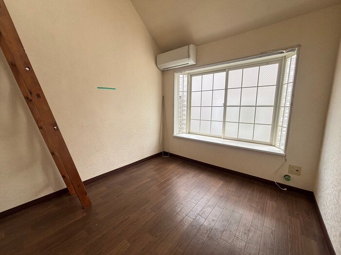 物件内観写真10　(居室)