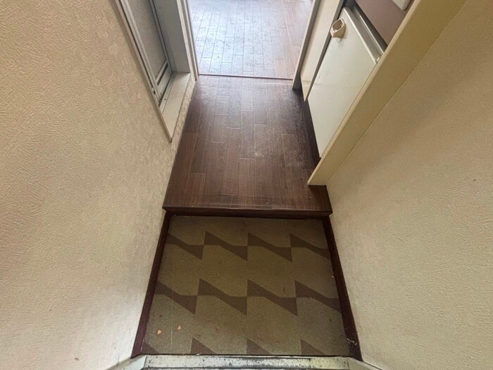 物件内観写真21　(玄関)