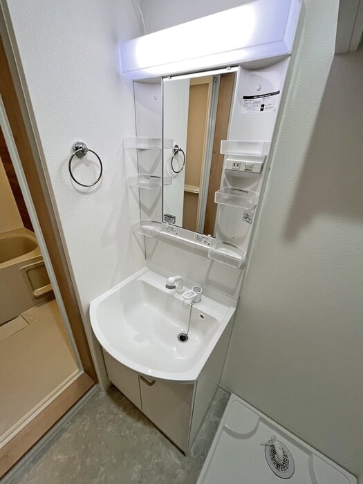 物件内観写真10　(洗面)