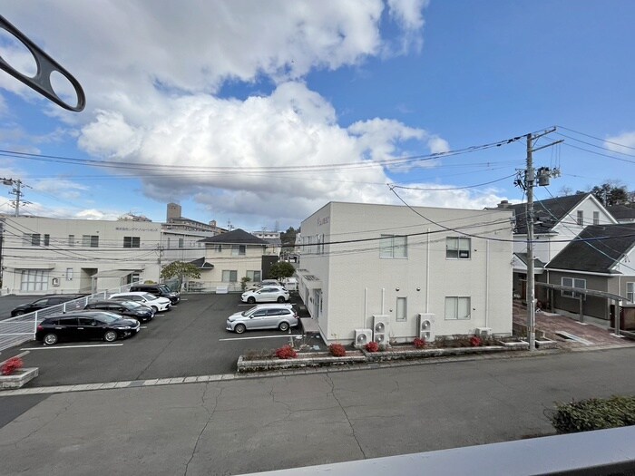 物件内観写真15　(室内からの展望)