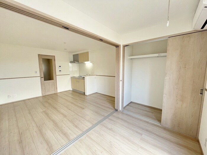 物件内観写真22　(居室)