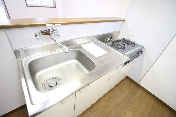 第三ショ－ケ－ビルのキッチン