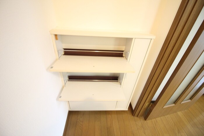 物件内観写真14　(靴箱)