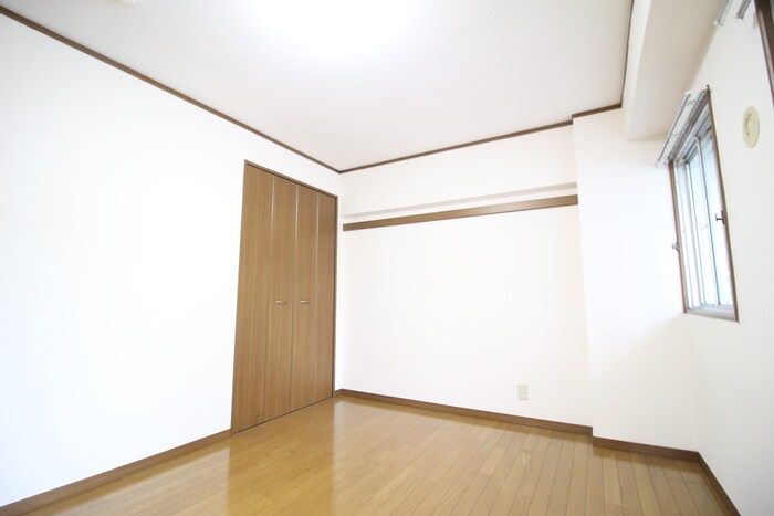 第三ショ－ケ－ビルの居室