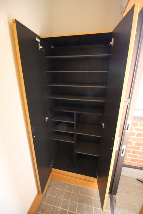 物件内観写真15　(靴箱)