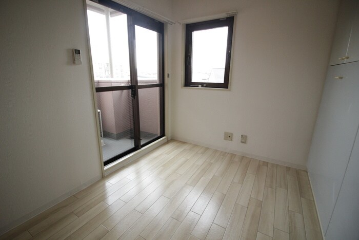 物件内観写真8　(居室)