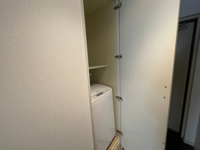 物件内観写真14　(洗濯機置場)