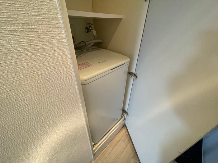 物件内観写真14　(洗濯機置場)