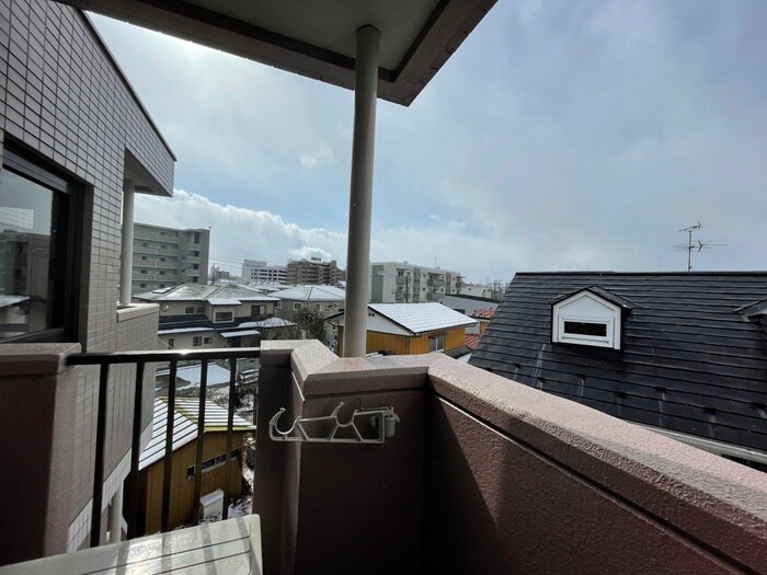 物件内観写真16　(室内からの展望)