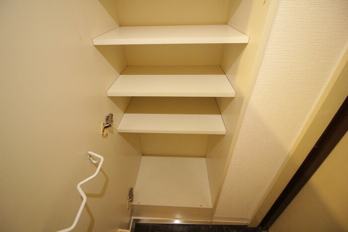 物件内観写真18　(靴箱)