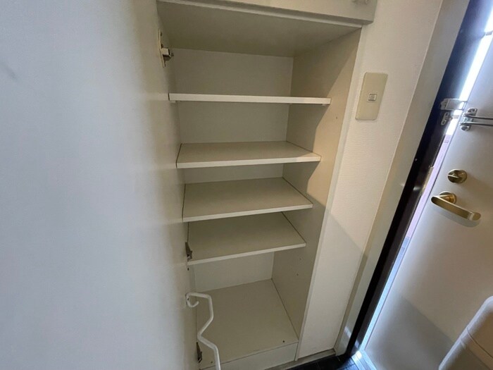 物件内観写真19　(靴箱)