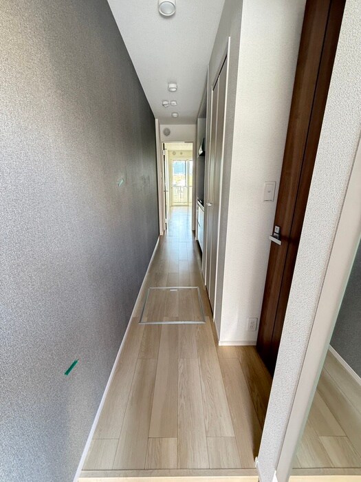 物件内観写真15　(廊下)