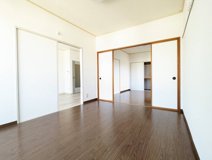 物件内観写真9　(居室)