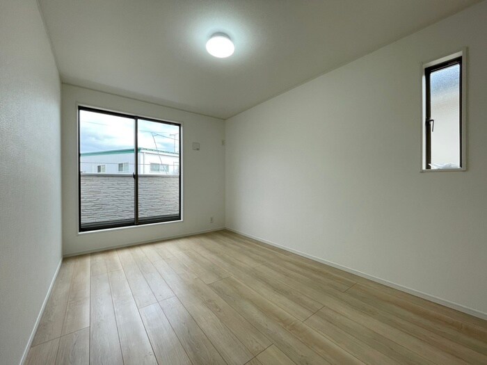 物件内観写真9　(居室)