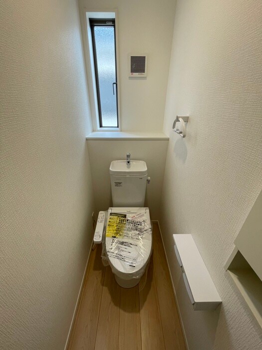 物件内観写真17　(トイレ)