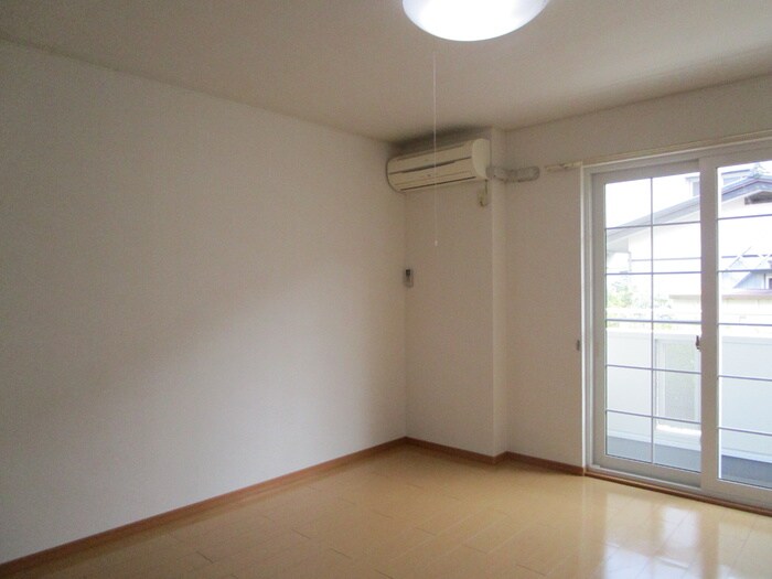 物件内観写真10　(居室)