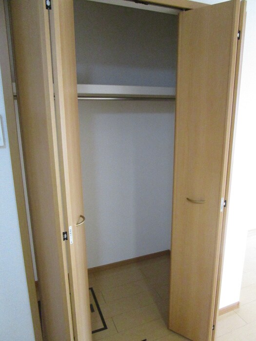 物件内観写真16　(収納)