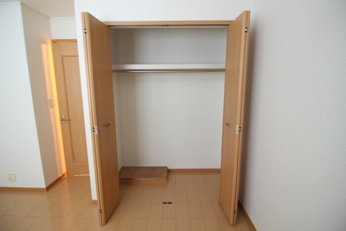 物件内観写真21　(収納)