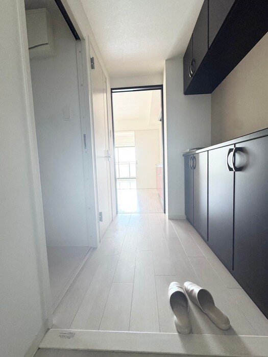 物件内観写真17　(廊下)