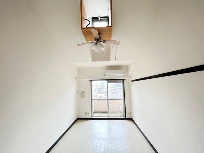 物件内観写真9　(居室)