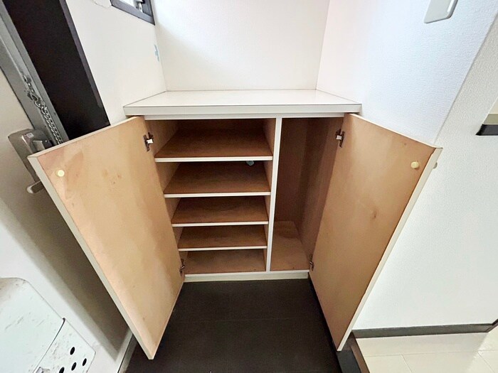 物件内観写真17　(靴箱)