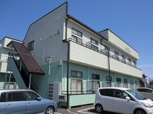 レジデンス　リバーサイドＡ外観写真