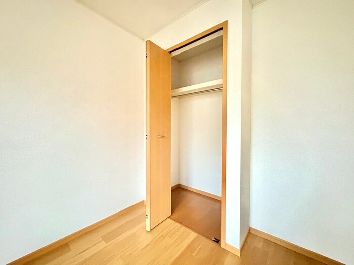 物件内観写真11　(収納)