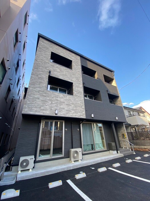 物件外観写真1　(外観写真)