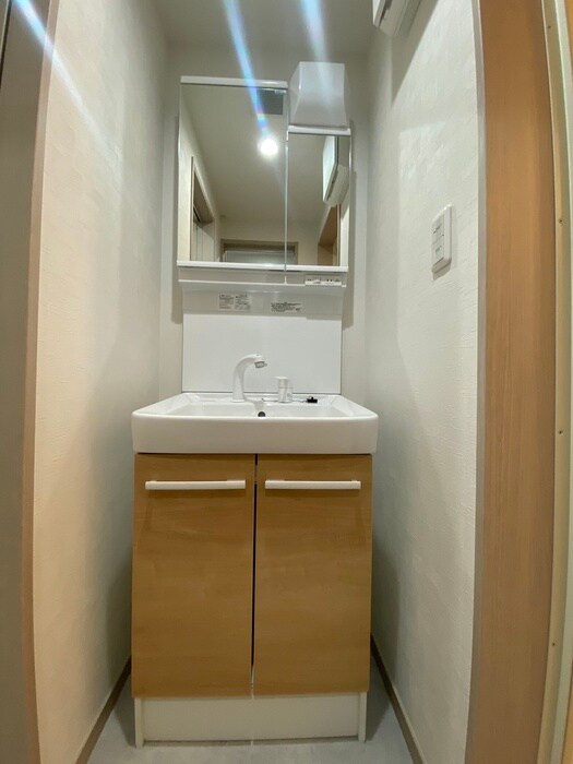 物件内観写真11　(洗面)