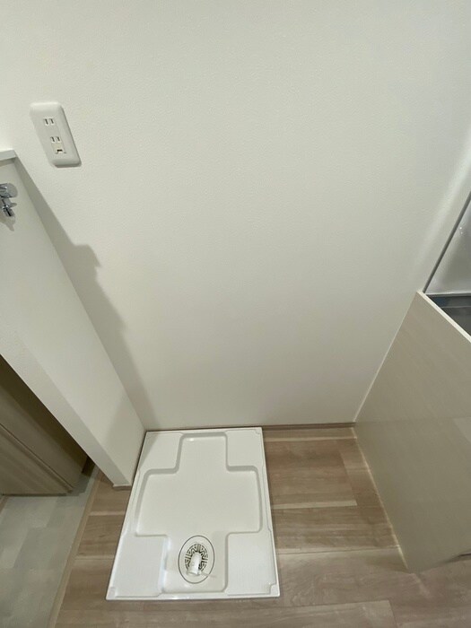 物件内観写真21　(洗濯機置場)