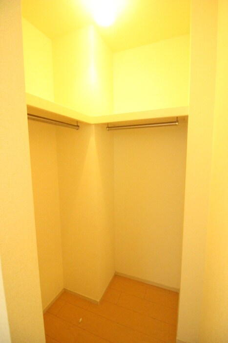 物件内観写真15　(収納)