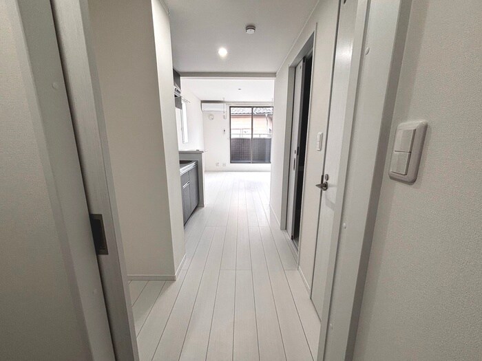 物件内観写真19　(廊下)