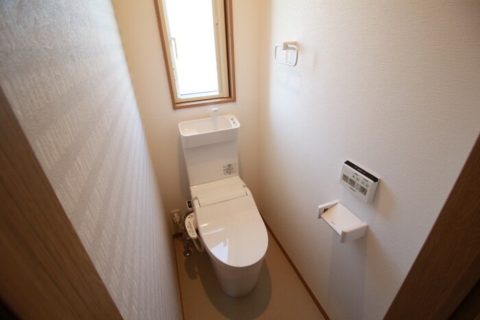 物件内観写真15　(トイレ)